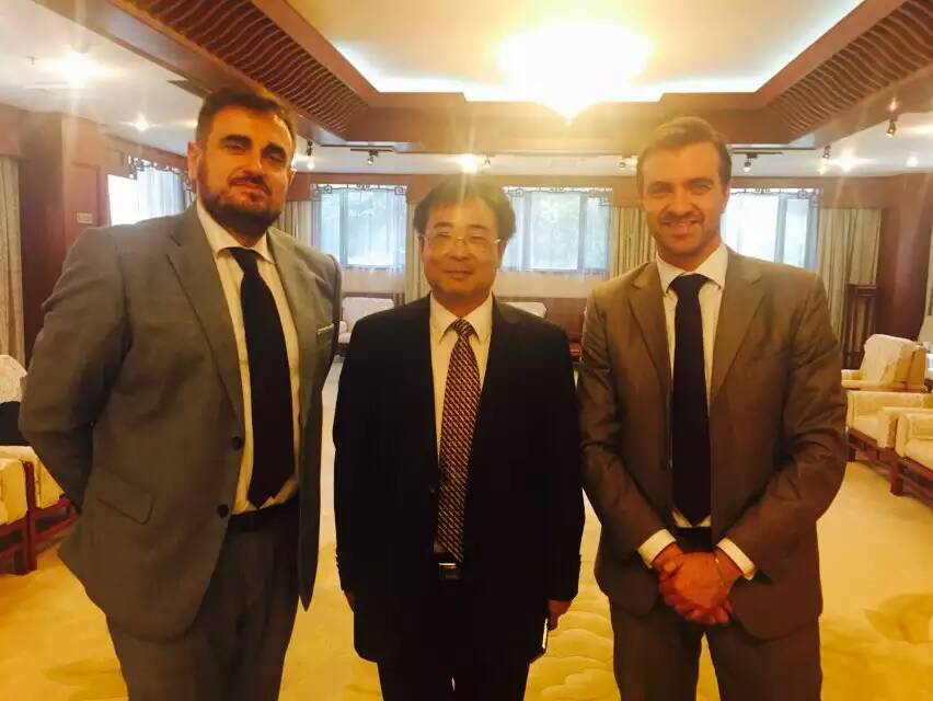 Mr. D’andrea Meets with Nanjing Municipality Leaders