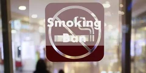Шанхай вводит запрет на курение в помещениях.