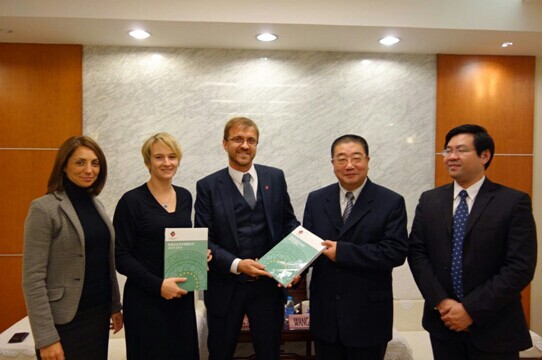 Mr. D’ANDREA met Mr.WANG Xie Deputy Director General of the Shanghai Municipal Bureau Of Justice